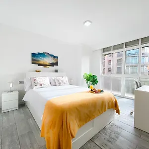 https://3-rooms-catedral-malaga.hotelsinnerja.org